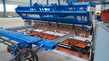 Durable Wire Mesh Fencing Machine , Fully Automatic Chicken Mesh Making Machine